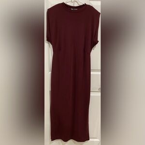 ZARA Burgundy Long Dress with Shoulder Pads and Slit Size Small